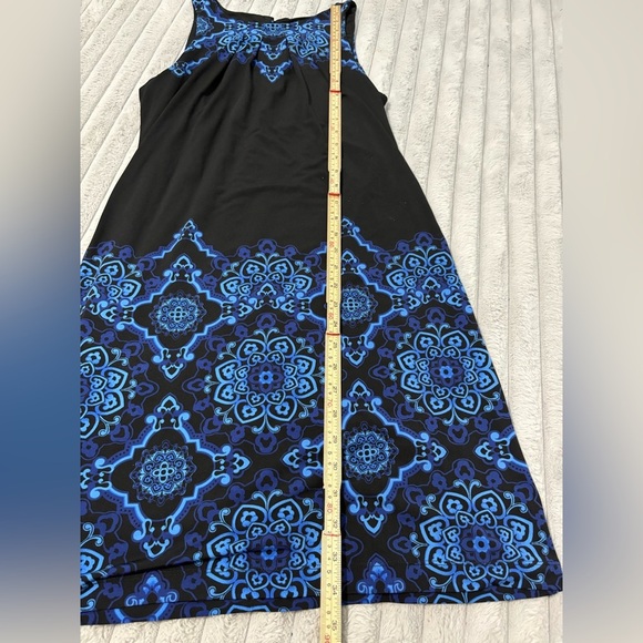 White House Black Market Sleeveless Dress - Picture 4 of 4